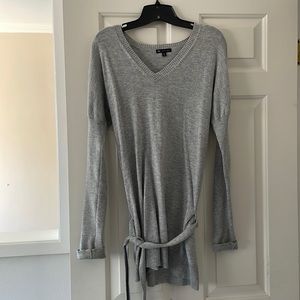 Gap Sweater. Super Soft made W/ Cashmere. V-Neck . Cute cut Long with Tie Wrap